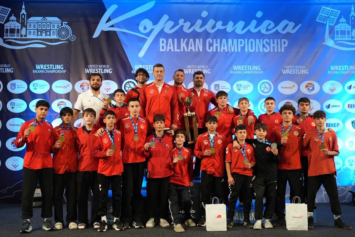 15 Yaş Altı Güreş Milli Takımı, Balkan şampiyonu oldu 15 Yaş Altı Güreş Milli Takımı, Balkan şampiyonu oldu