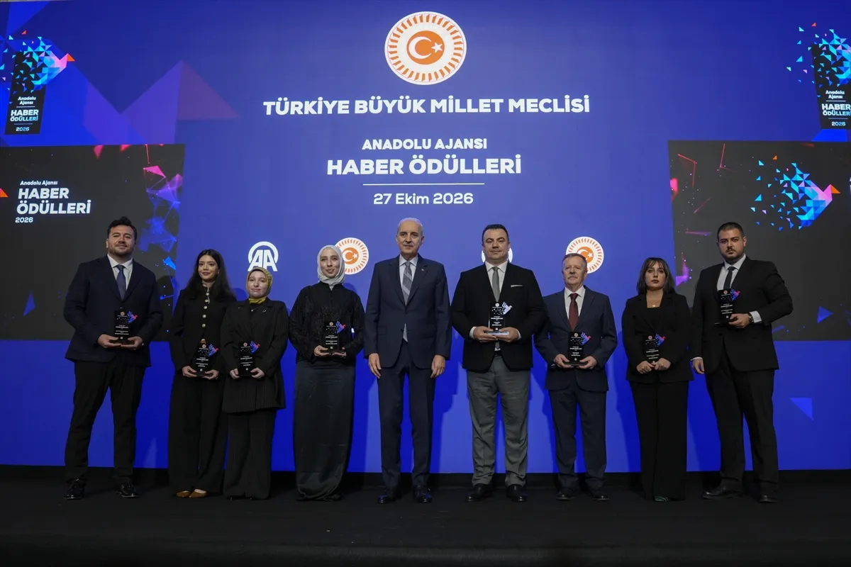 AA Haber Ödülleri TBMM’de düzenlenen törenle sahiplerini buldu AA Haber Ödülleri TBMM’de düzenlenen törenle sahiplerini buldu