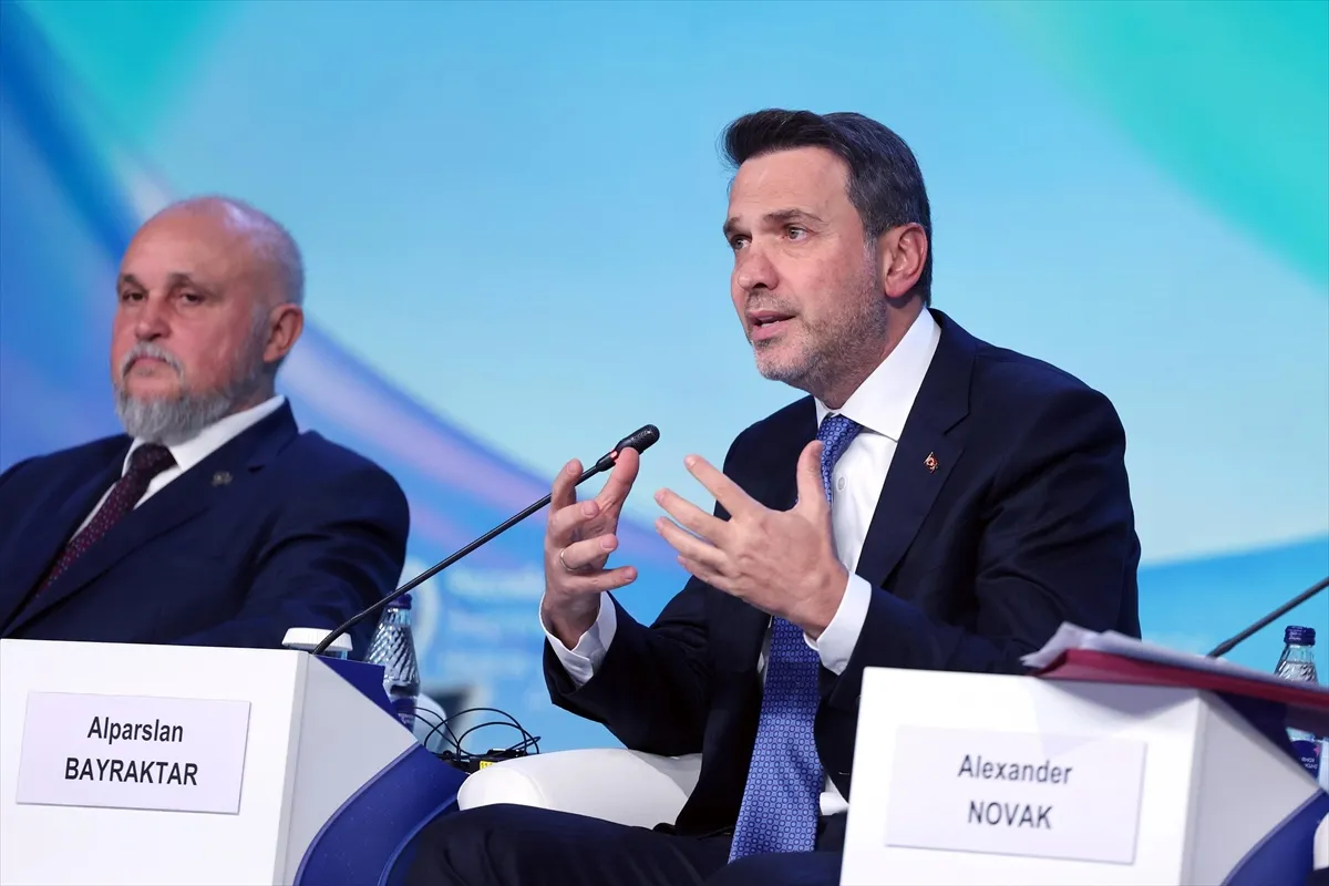 Bakan Bayraktar, Moskova’da Rus enerji yetkilileriyle görüştü Bakan Bayraktar, Moskova’da Rus enerji yetkilileriyle görüştü