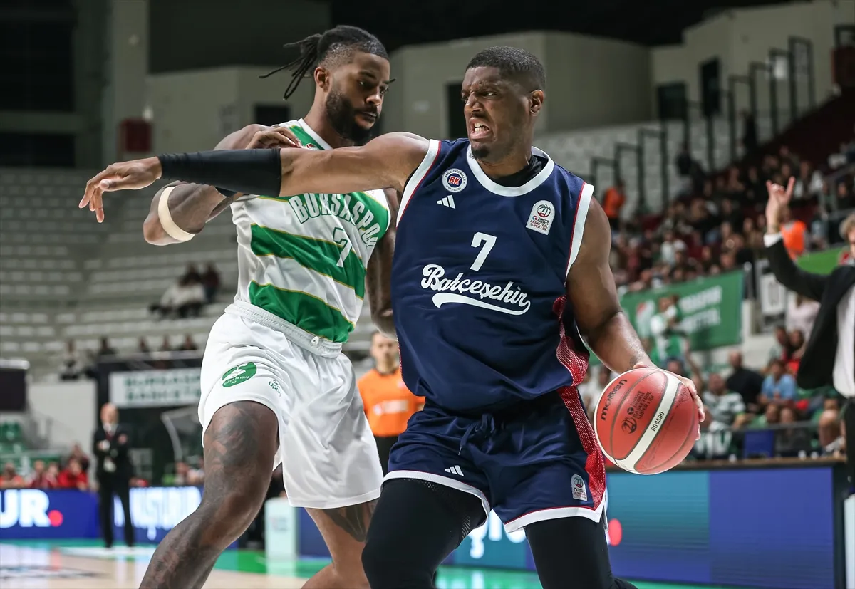 Bursaspor Basketbol - Bahçeşehir Koleji 7. kare