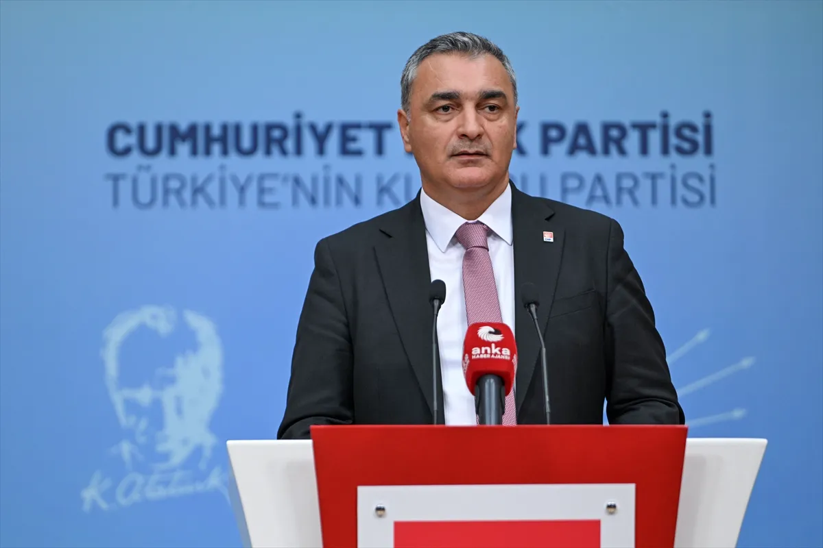 CHP Sözcüsü Sarı MYK gündemine ilişkin basın toplantısı düzenledi CHP Sözcüsü Sarı MYK gündemine ilişkin basın toplantısı düzenledi