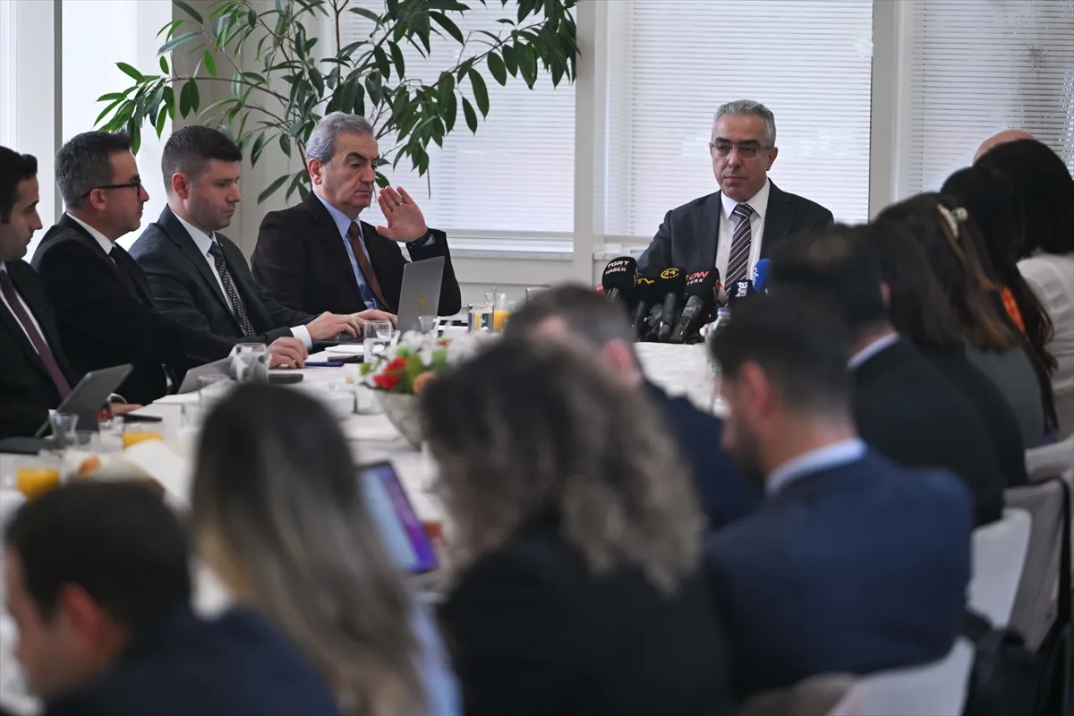 Cumhurbaşkanlığı Hukuk Politikaları Kurulu Başkanvekili Uçum, basın mensuplarıyla bir araya geldi Cumhurbaşkanlığı Hukuk Politikaları Kurulu Başkanvekili Uçum, basın mensuplarıyla bir araya geldi