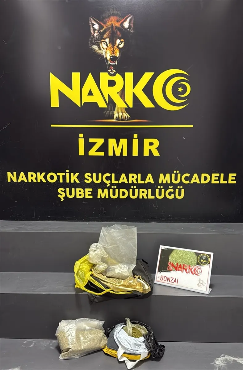 İzmir’de 1 kilo 950 gram bonzai ele geçirildi İzmir’de 1 kilo 950 gram bonzai ele geçirildi