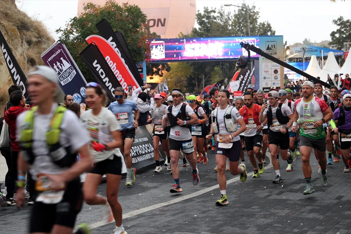 Kapadokya Ultra Trail Koşusu’na 78 ülkeden 3 bin sporcu katıldı Kapadokya Ultra Trail Koşusu’na 78 ülkeden 3 bin sporcu katıldı