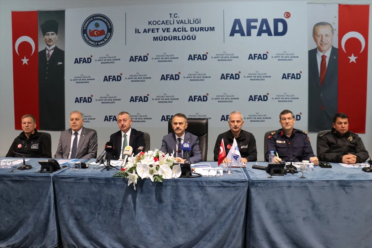 Kocaeli Valisi Aktaş, sağanakla ilgili son durumu değerlendirdi Kocaeli Valisi Aktaş, sağanakla ilgili son durumu değerlendirdi