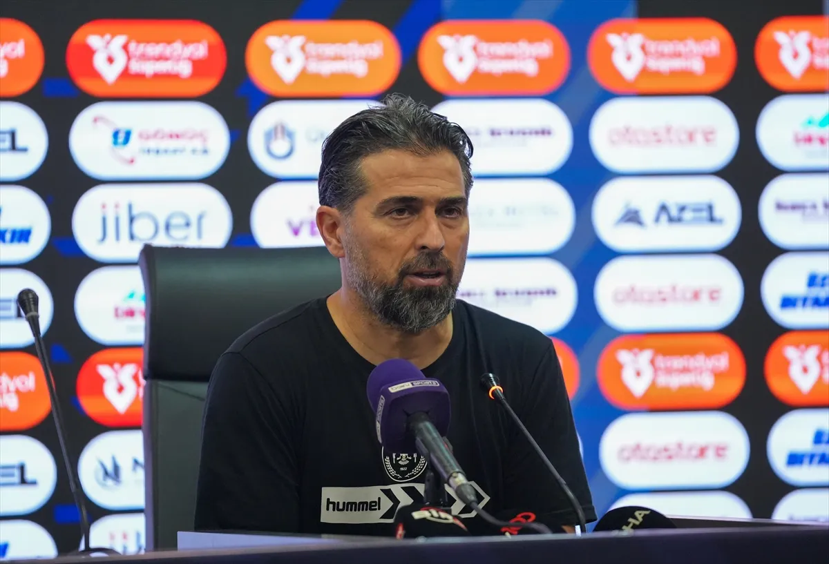 Palut: İyi defans yaptık ama 1 golle maçı kaybettik Palut: İyi defans yaptık ama 1 golle maçı kaybettik