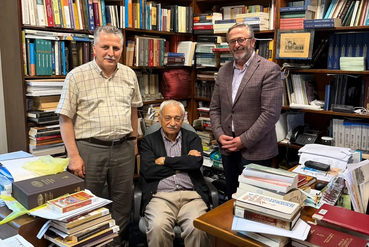 Prof. Dr. İsmail Erünsal’ın bağışladığı 525 nadide eser dijital erişime açıldı Prof. Dr. İsmail Erünsal’ın bağışladığı 525 nadide eser dijital erişime açıldı