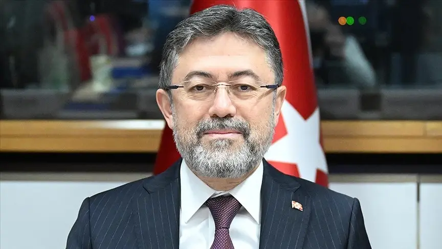 Bakan Yumaklı, şeker sektörünün temsilcileriyle bir araya geldi Bakan Yumaklı, şeker sektörünün temsilcileriyle bir araya geldi