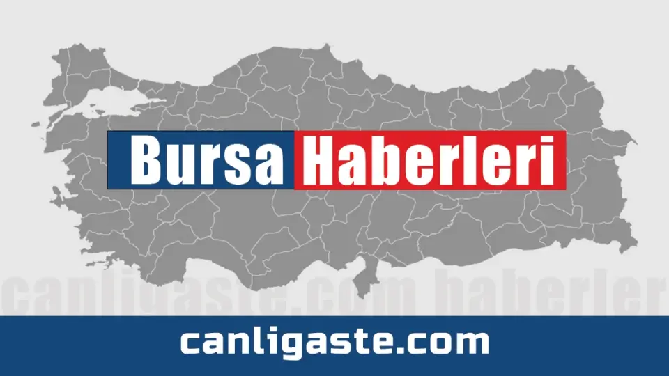 Bursa’da 2 şüphelinin yolda yürüyen kadının telefonunu gasbettiği anlar kamerada Bursa’da 2 şüphelinin yolda yürüyen kadının telefonunu gasbettiği anlar kamerada