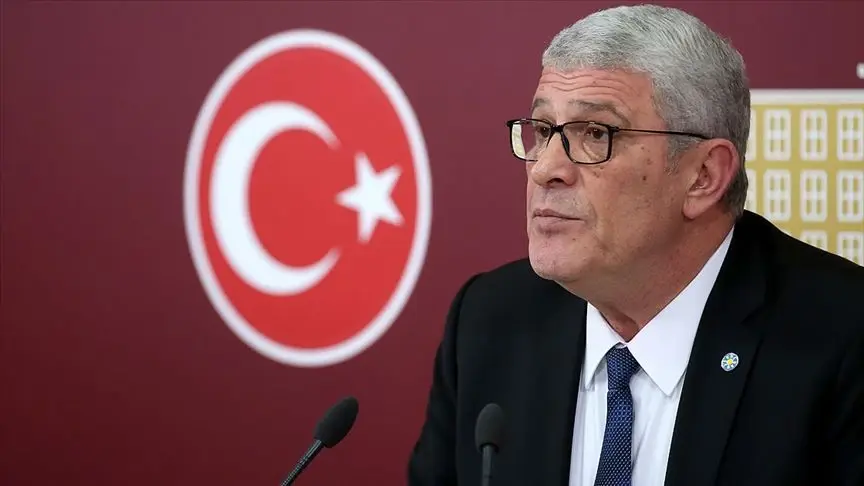 İYİ Parti Genel Başkanı Dervişoğlu’ndan Soma’da hayatını kaybeden işçiler için başsağlığı mesajı İYİ Parti Genel Başkanı Dervişoğlu’ndan Soma’da hayatını kaybeden işçiler için başsağlığı mesajı