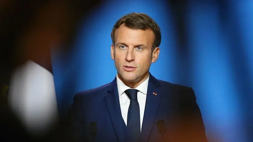 Katar Emiri, Fransa Cumhurbaşkanı Macron ile Doha’da bir araya geldi Katar Emiri, Fransa Cumhurbaşkanı Macron ile Doha’da bir araya geldi