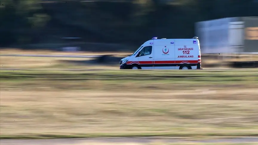 Sinop’ta ağaca çarpan otomobildeki 1 kişi yaralandı Sinop’ta ağaca çarpan otomobildeki 1 kişi yaralandı