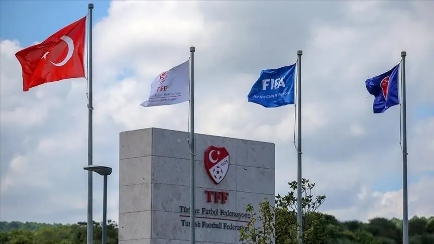 Süper Lig ve TFF 1. Lig’den 448 yöneticinin bahis oynama gerekçesiyle PFDK’ye sevki Süper Lig ve TFF 1. Lig’den 448 yöneticinin bahis oynama gerekçesiyle PFDK’ye sevki