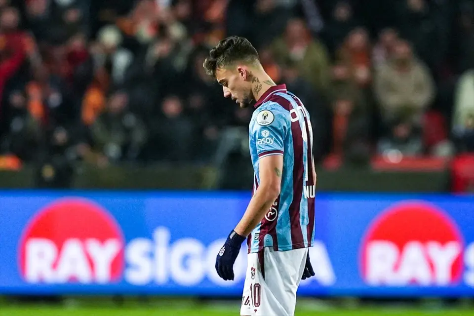 Trabzonspor, Reis yönetiminde Beşiktaş’ı 2-0 yendi Trabzonspor, Reis yönetiminde Beşiktaş’ı 2-0 yendi