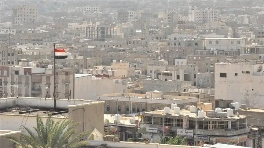 Yemen’in Taiz Valisi Şemsan: Taiz, Husi ablukası nedeniyle derinleşen bir insani felaketle karşı karşıya Yemen’in Taiz Valisi Şemsan: Taiz, Husi ablukası nedeniyle derinleşen bir insani felaketle karşı karşıya